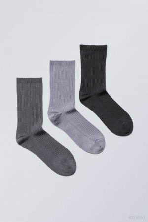 Weekday 3-pack Lova Shiny Socks Dark Grey / Light Grey / Black | YTPL1999