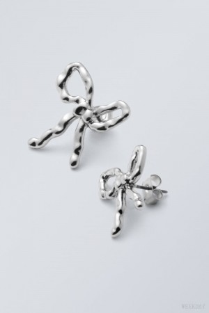 Weekday Bow Earrings Silver | EIYR6662