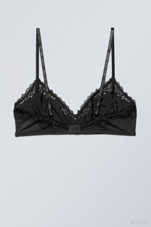 Weekday Cleo triangle bralette Bralette Black | DVPG1206