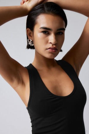 Weekday Deep U-Neck Tank Top Black | WHEJ6103