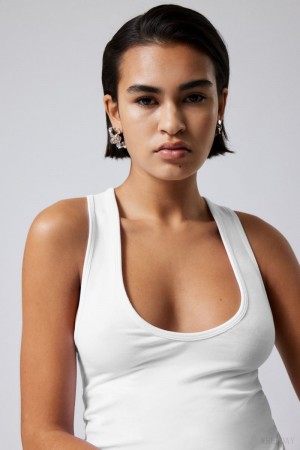 Weekday Deep U-Neck Tank Top White | AVCY9209