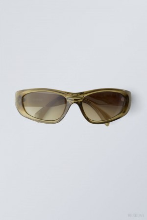 Weekday Trek Sunglasses Khaki | LRVL6096