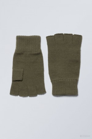 Weekday Wood Gloves Dark Khaki | MIPU0414