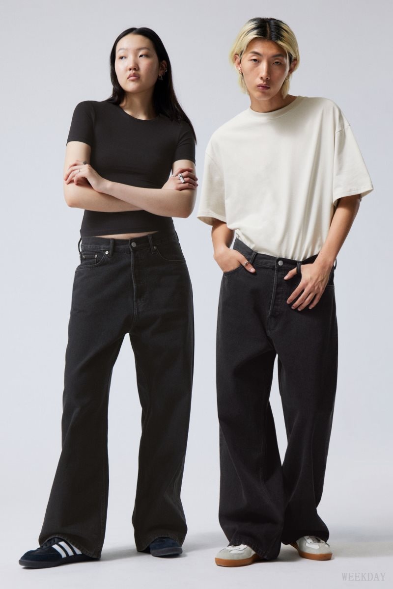 Weekday Astro Loose Baggy Jeans Black | NVKB8072