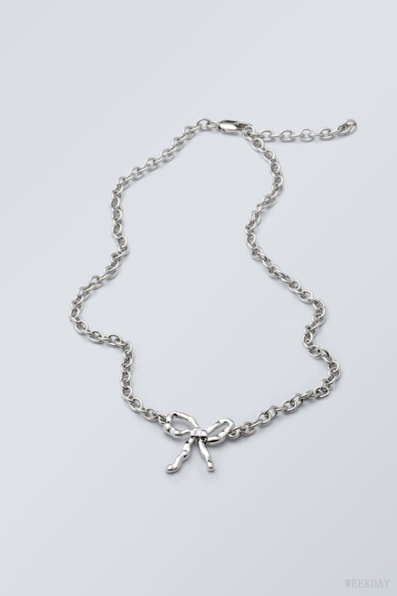 Weekday Bow Necklace Silver | BCWZ9352