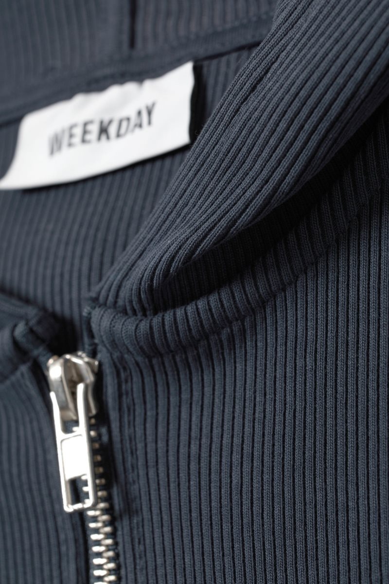 Weekday Cut Tight Zip Hoodie Dark Blue | WELT5975