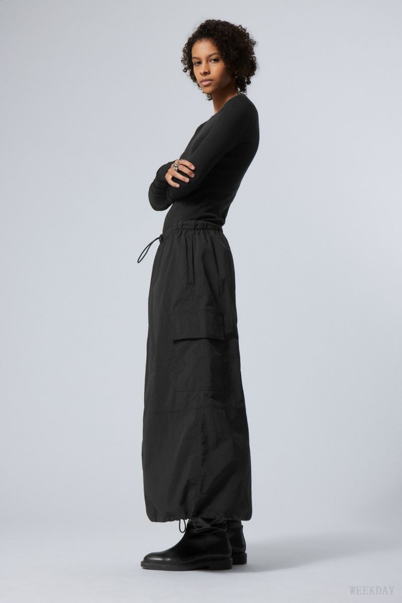 Weekday Edge Cargo Skirt Black | UZPI1038