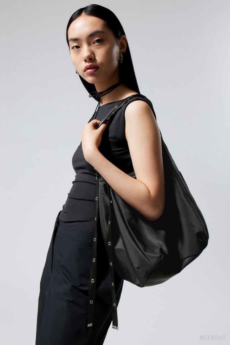 Weekday Eyelet Shoulder Bag Black | MTUQ1319