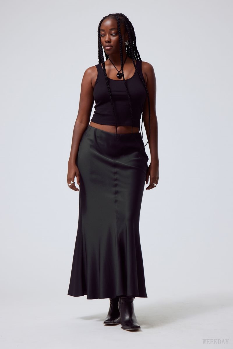 Weekday Paige Satin Long Skirt Black | MVFC1591