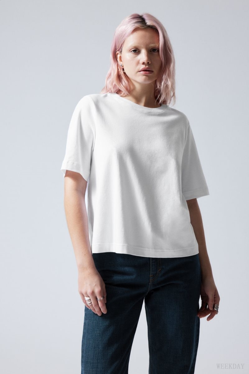 Weekday Perfect Boxy T-shirt White | BSUE2900