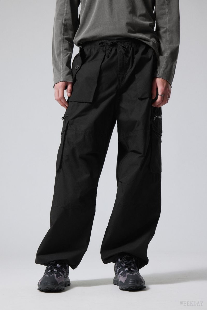 Weekday Piper Loose Cargo Trousers Black | YZYO5856