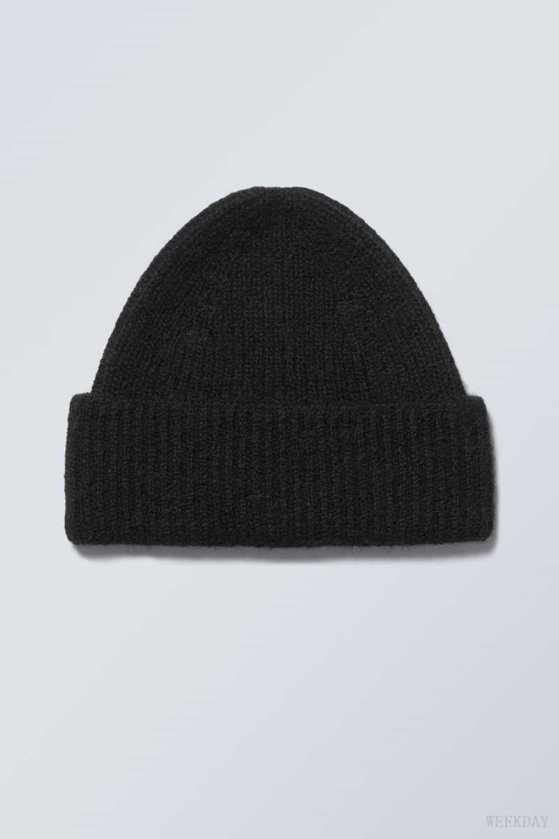 Weekday Pow Beanie Black | JQOF3357