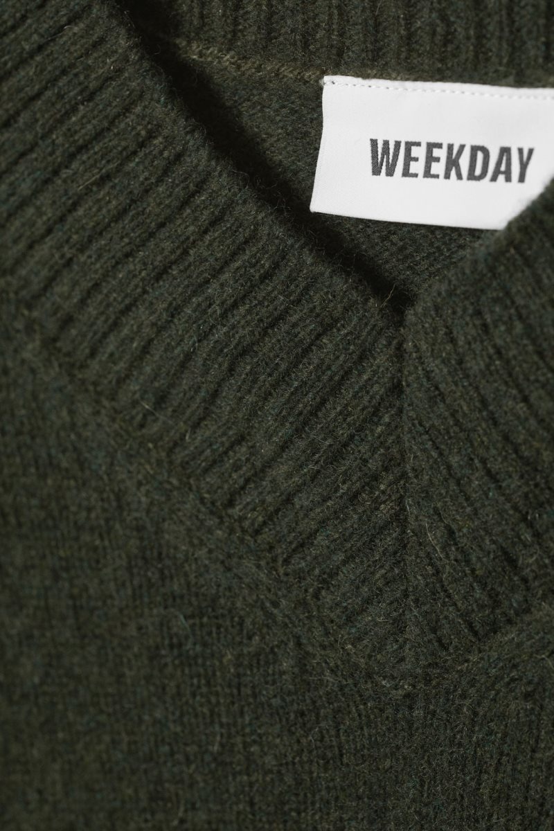 Weekday Reese V-neck Wool Sweater Dark Green | JGYY0255