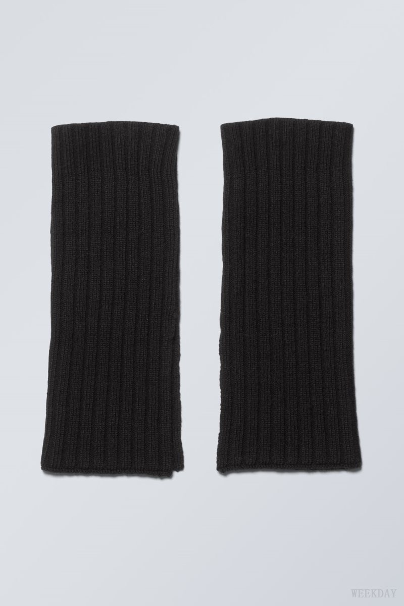 Weekday Short Leg Warmers Black | ICUH6096