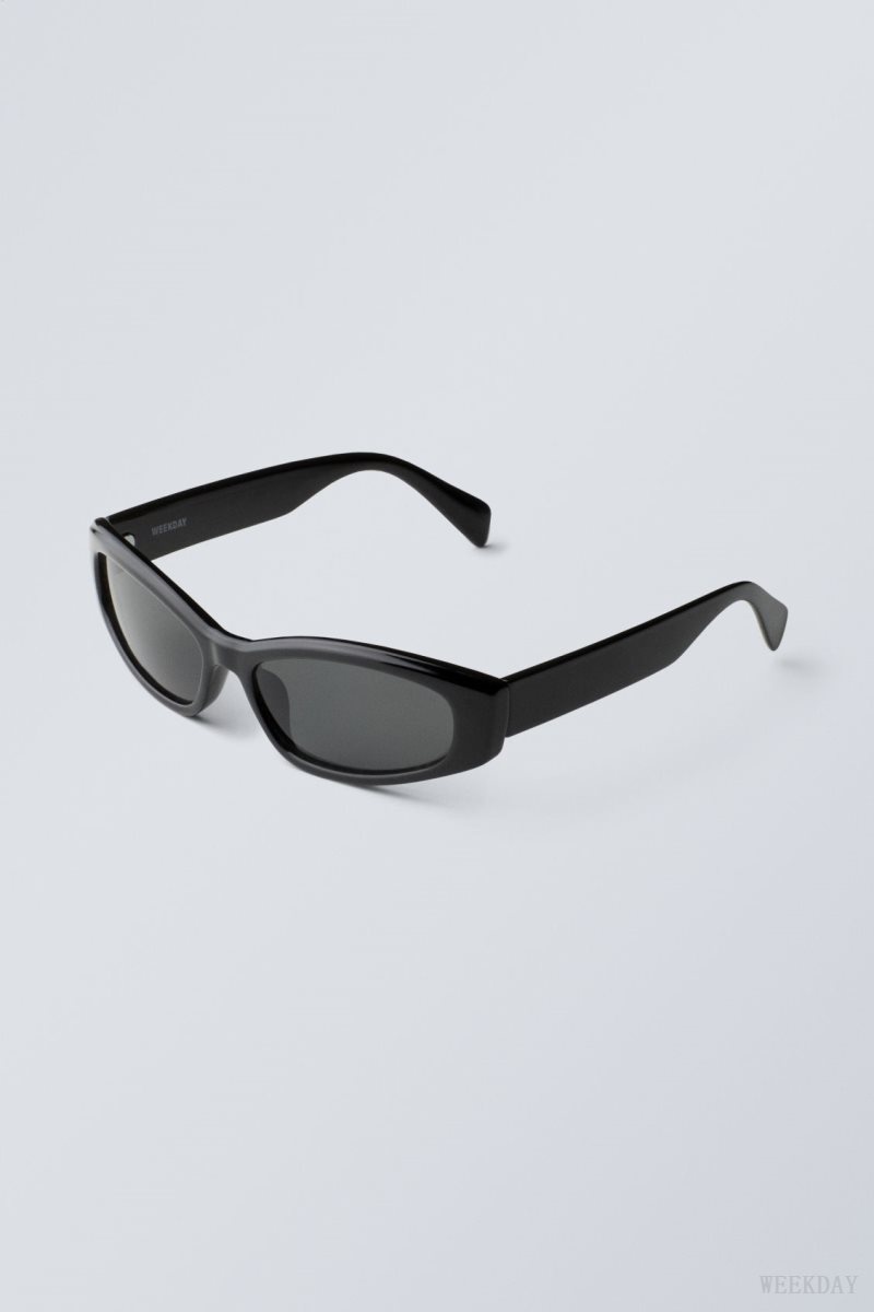 Weekday Slide Sunglasses Black | SGTW9724