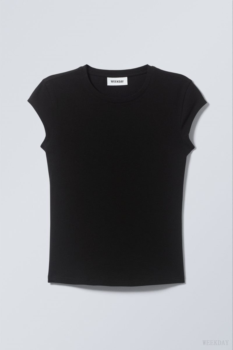 Weekday Slim Fitted Top Black | KMMO9916