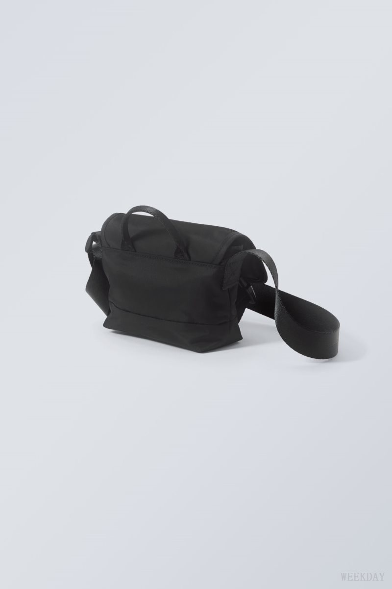 Weekday Tiny Messenger Bag Black | DERJ3661