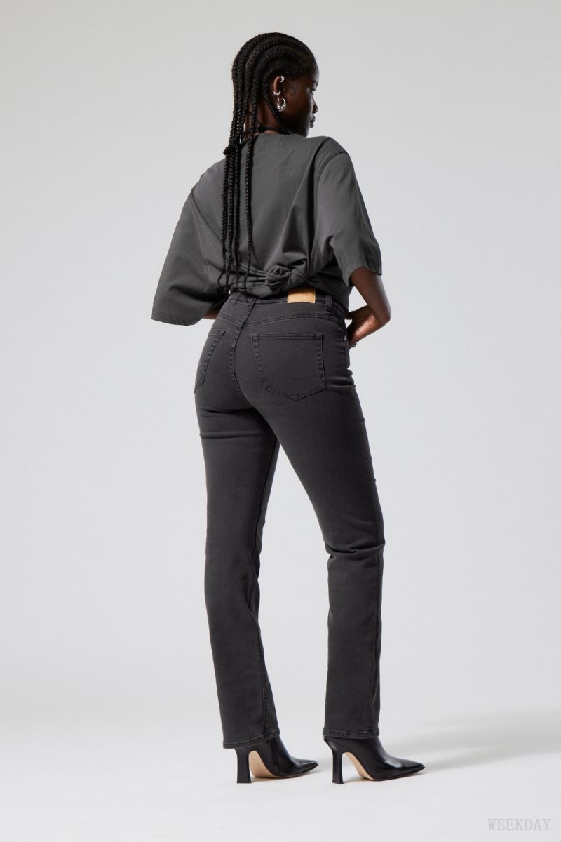 Weekday Twig Curve Mid Straight Jeans Black | MEGL2930